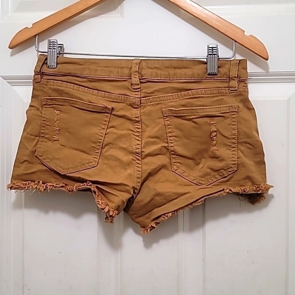 ANGEL KISS JUNIOR REFUGE GOLD SHORT SHORTS SIZE 7 - Picture 3 of 8